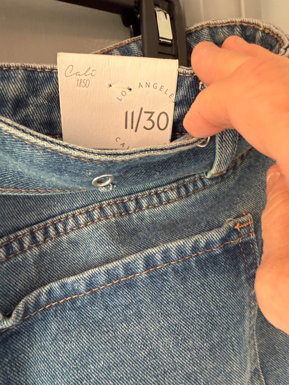 Casual Light Blue Denim High-Rise Frayed Hem Shorts with Belt - Picture 4 of 5